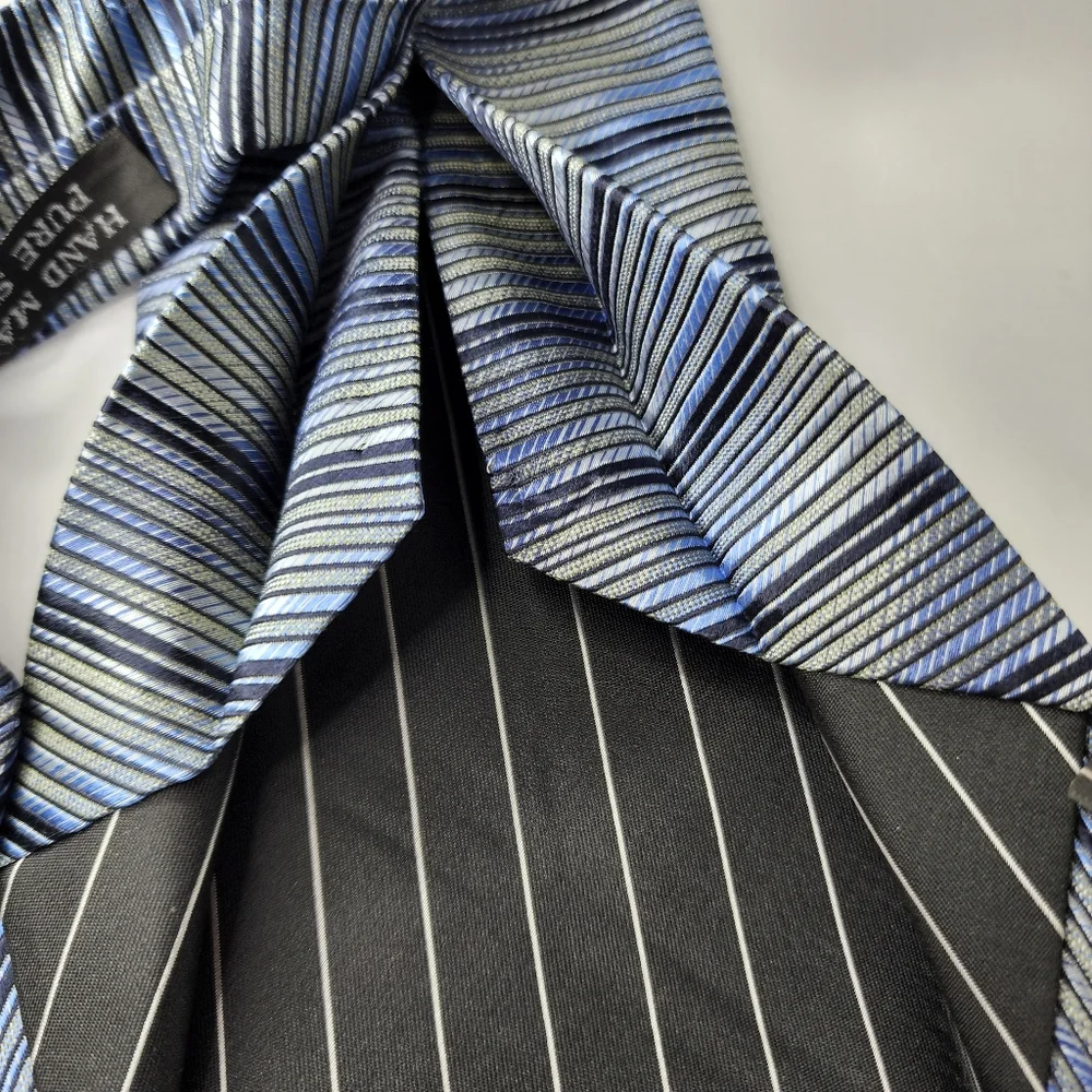 VILLINI Blue / Silver Silk 7 Fold Tie.